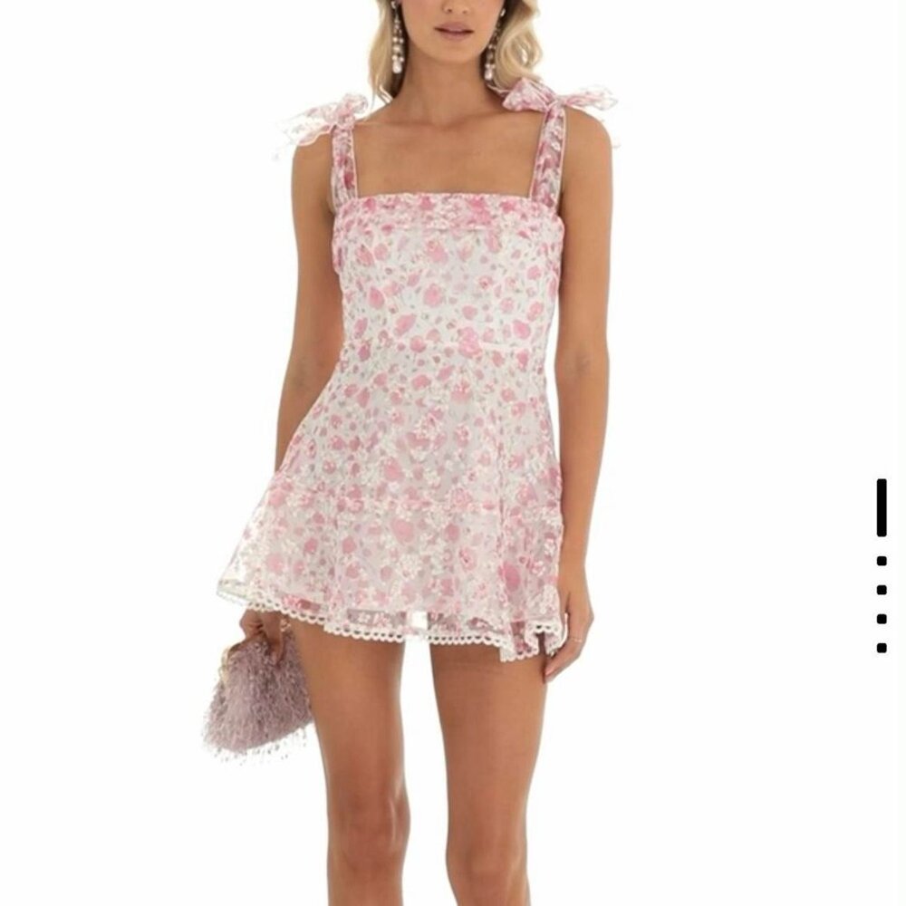 Lucy in the sky pink floral dress size XS